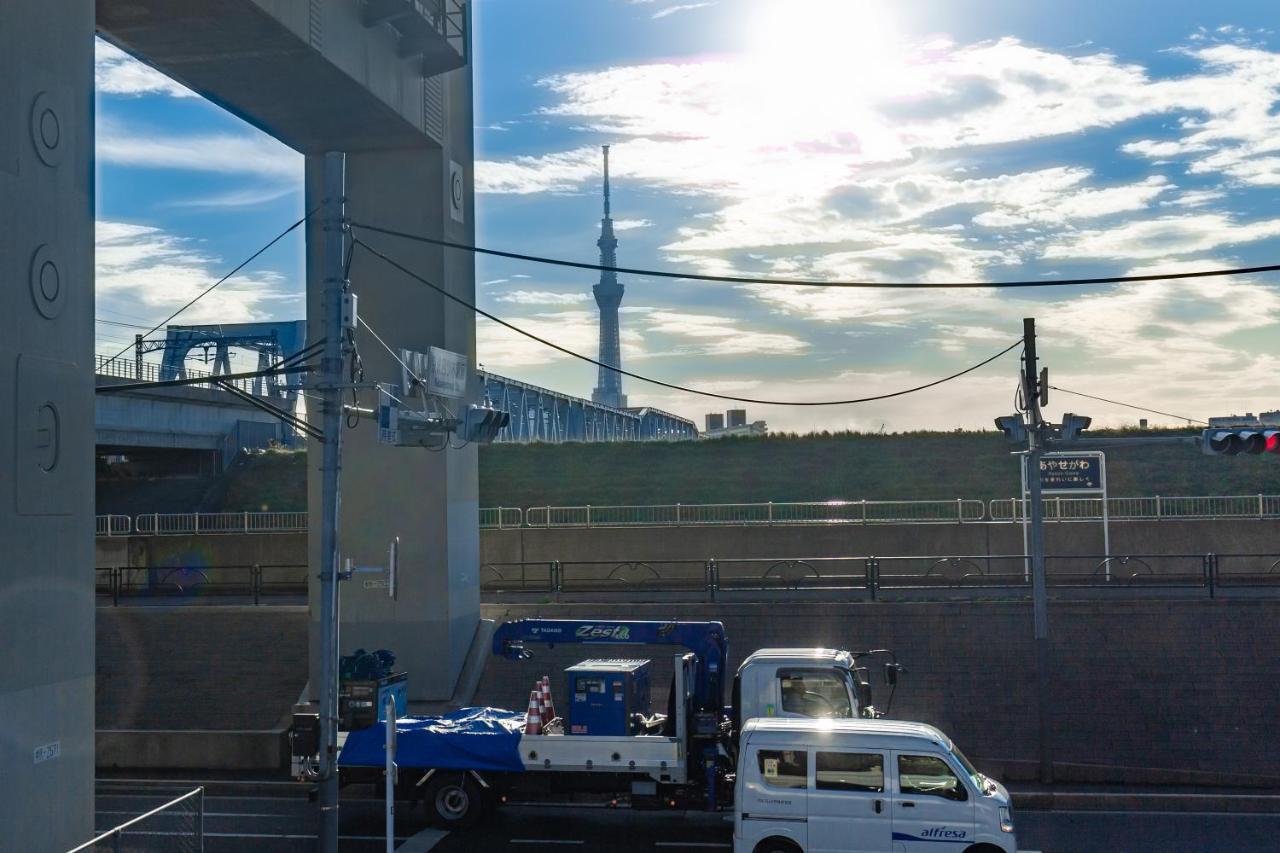 Station Side113 * Tokio